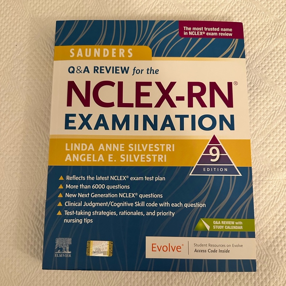 Saunders NCLEX-RN Examination Book